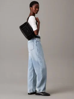 Calvin Klein Accessories naisten olkalaukku, CK LINN SHOULDER BAG Musta