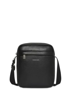 Calvin Klein Jeans laukku Raides Reporter, musta