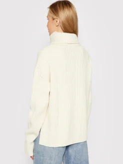 Calvin Klein naisten neulepusero, CHUNKY RIB ROLL NECK SWEATER Luonnonvalkoinen