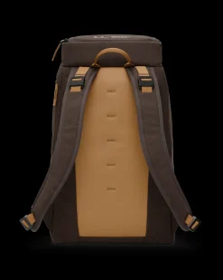 Db Unisex Reppu, HUGGER BACKPACK 25L UNISEX Tummanruskea