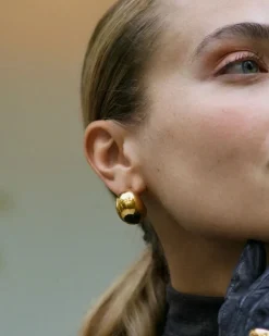 Edblad korvakorut Bold Creoles L Gold, Gold pleated