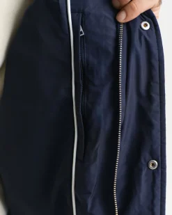 Gant miesten tikkitakki, QUILTED WINDCHEATER MID JACKET Tummansininen