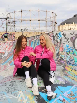 Joutsen Naisten Kevytuntuvatakki, AD-MAANA KEVYTUNTUVATAKKI Fuksianpunainen