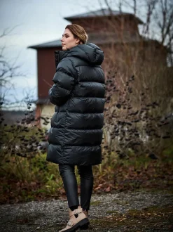 Joutsen Naisten Untuvatakki, SILVIA UNTUVATAKKI Musta