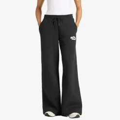 New Balance naisten collegehousut, Linear Heritage Fleece Wide Leg Pant Musta