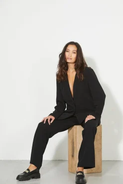 Philosophy Blues Original Naisten Bleiseri, LAVANNA BLAZER Musta