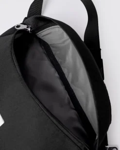 Sandqvist laukku, GROUND CROSSBODY BAG Musta