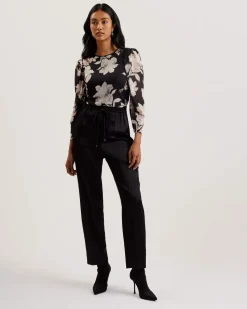 Ted Baker Naisten Housut, NATORI SLIM CUT JOGGER Musta