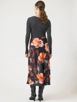 Y.A.S naisten hame YASPELLA HW MIDI SKIRT S. NOOS, Black Pilana