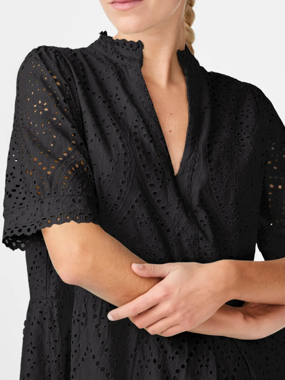 Y.A.S Naisten Minimekko YASHOLI SS DRESS Musta