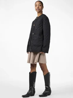 Y.A.S naisten tikkitakki YASLAURIE LS Padded Jacket S., musta